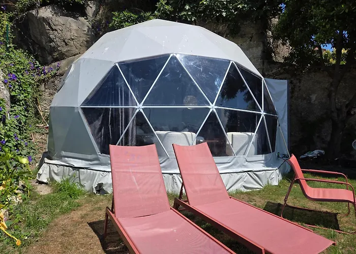View Glamping Luxe tent